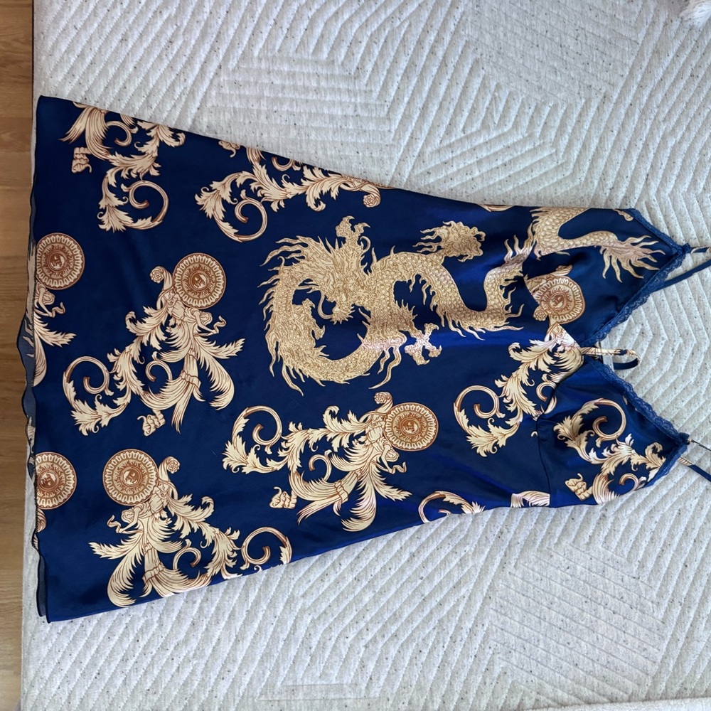 Elegant Blue and Gold Dragon Print Dress